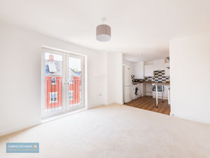 Sitting Room- click for photo gallery